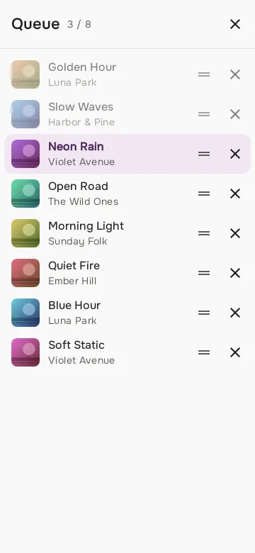 Play queue with the current song highlighted